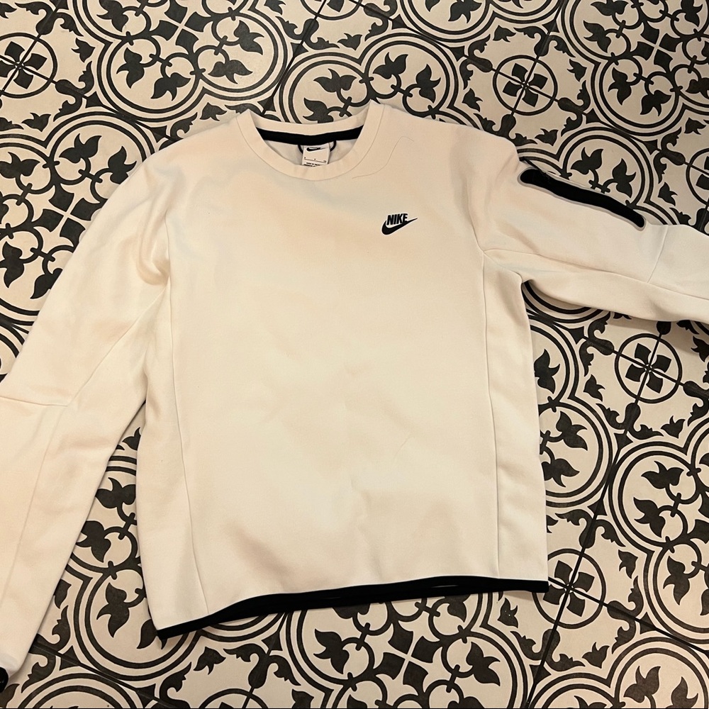 NIKE sweatshirt size small mens